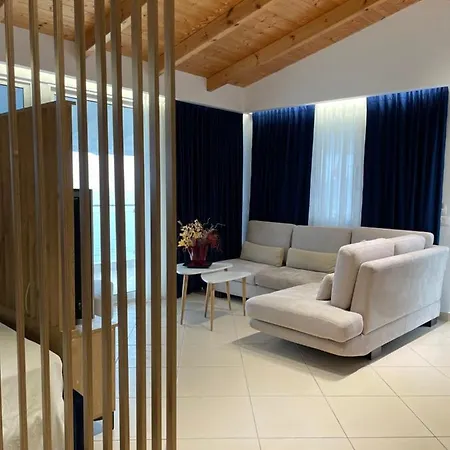 Ξενοδοχείο Napolon Complex 3*