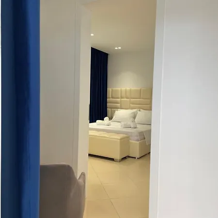 Napolon Complex 3*