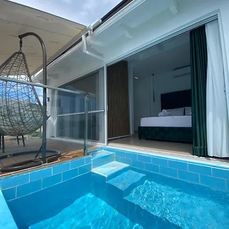 Napolon Complex Hotel Qeparo