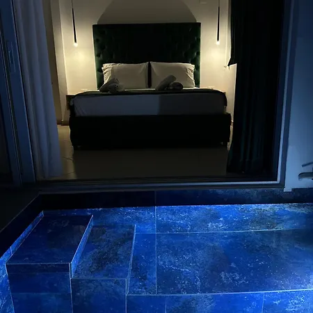 מלון Napolon Complex צ'פרו