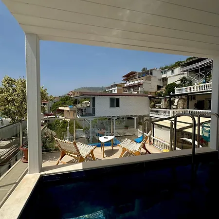 Napolon Complex 3* Κηπαρό