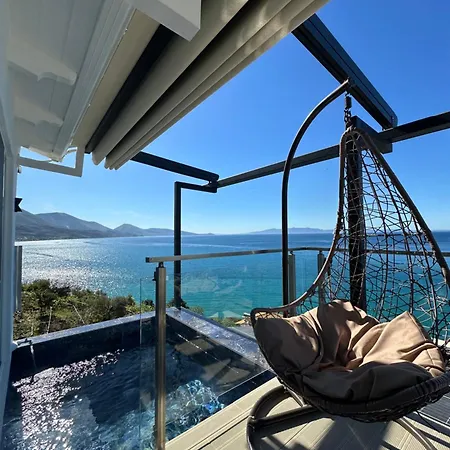 Napolon Complex Hotel Qeparo