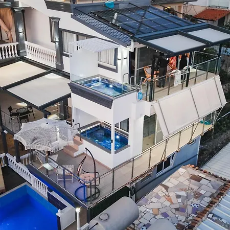 Napolon Complex 3*