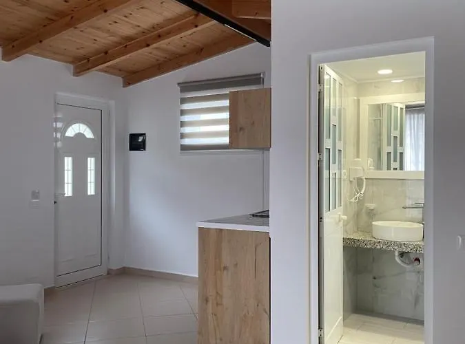 Hotel Napolon Complex Qeparo