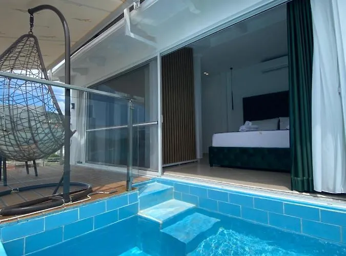 Napolon Complex Hotel Qeparo