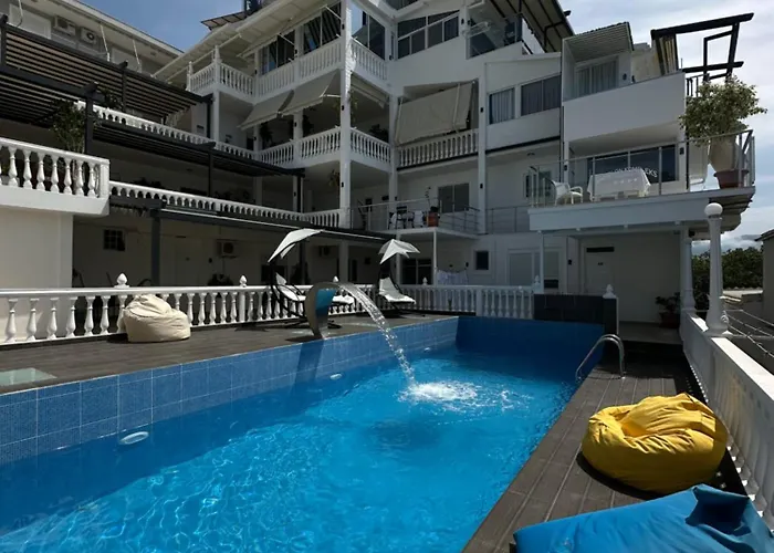 Napolon Complex Hotel 3*