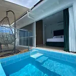 Napolon Complex Hotel Qeparo