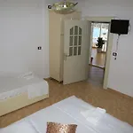Napolon Complex Hotel Qeparo
