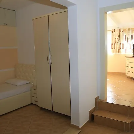 Hotel Napolon Complex Qeparo