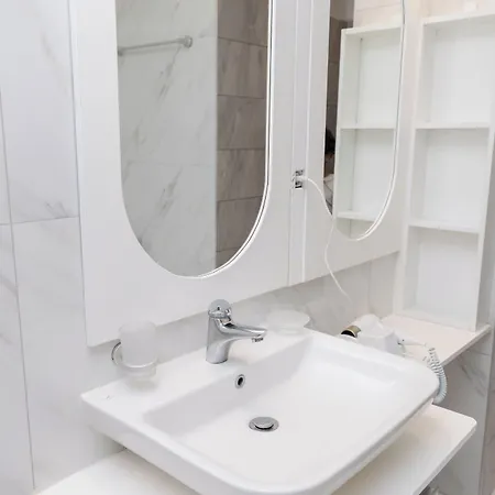 Napolon Complex 3* Qeparo
