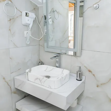 Napolon Complex 3*